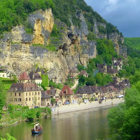 House Near Cahors With Private Natural Retreat, Cleaning Included *